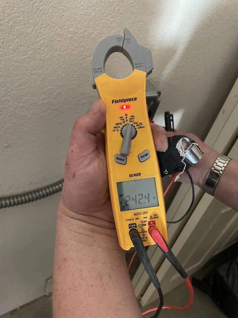 Voltage testing with clamp meter during Aluminum Wiring Replacement in Frenchtown